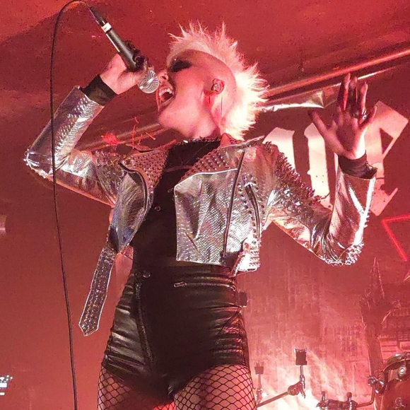 ❌SOLD❌Silver alligator print studded leather jacket - Picture 5 of 5